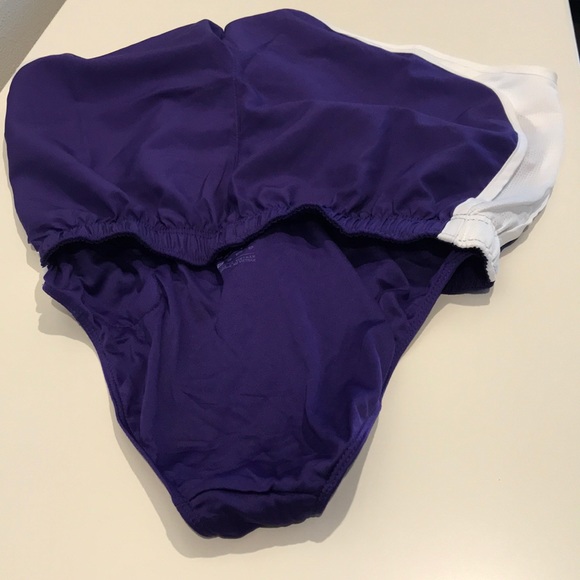 Nike running shorts - Picture 3 of 4